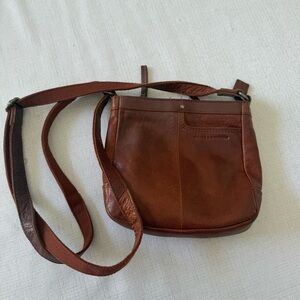 Spikes and Sparrow Brown Leather Crossbody Bag Leather Purse Adjustable Strap